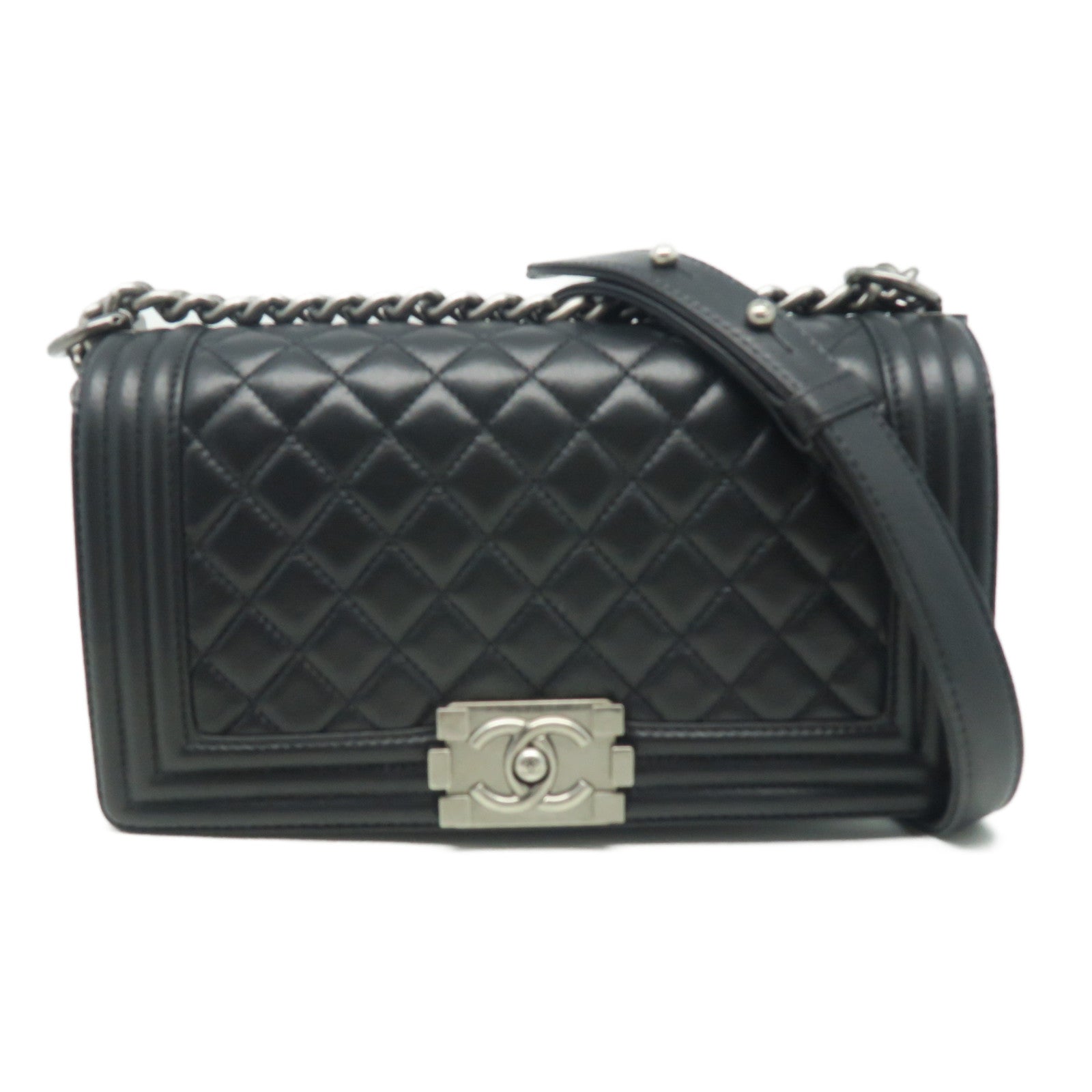 Chanel discount boy 25cm