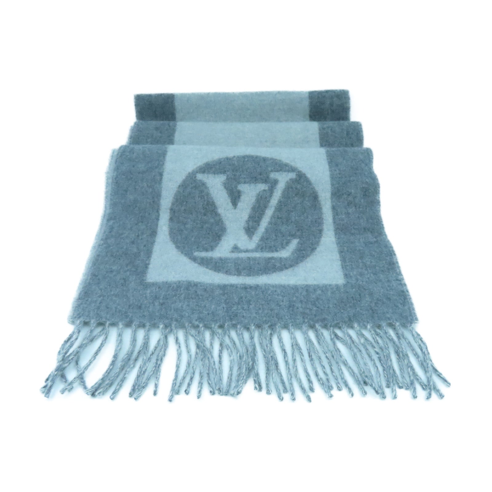 Louis Vuitton Essential scarf