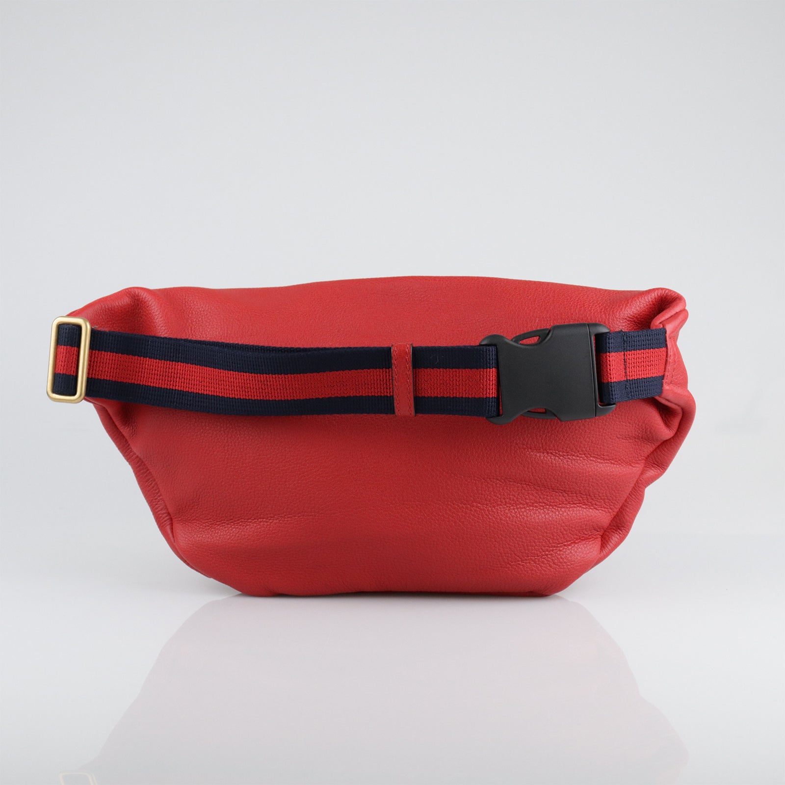 Red gucci hot sale bum bag