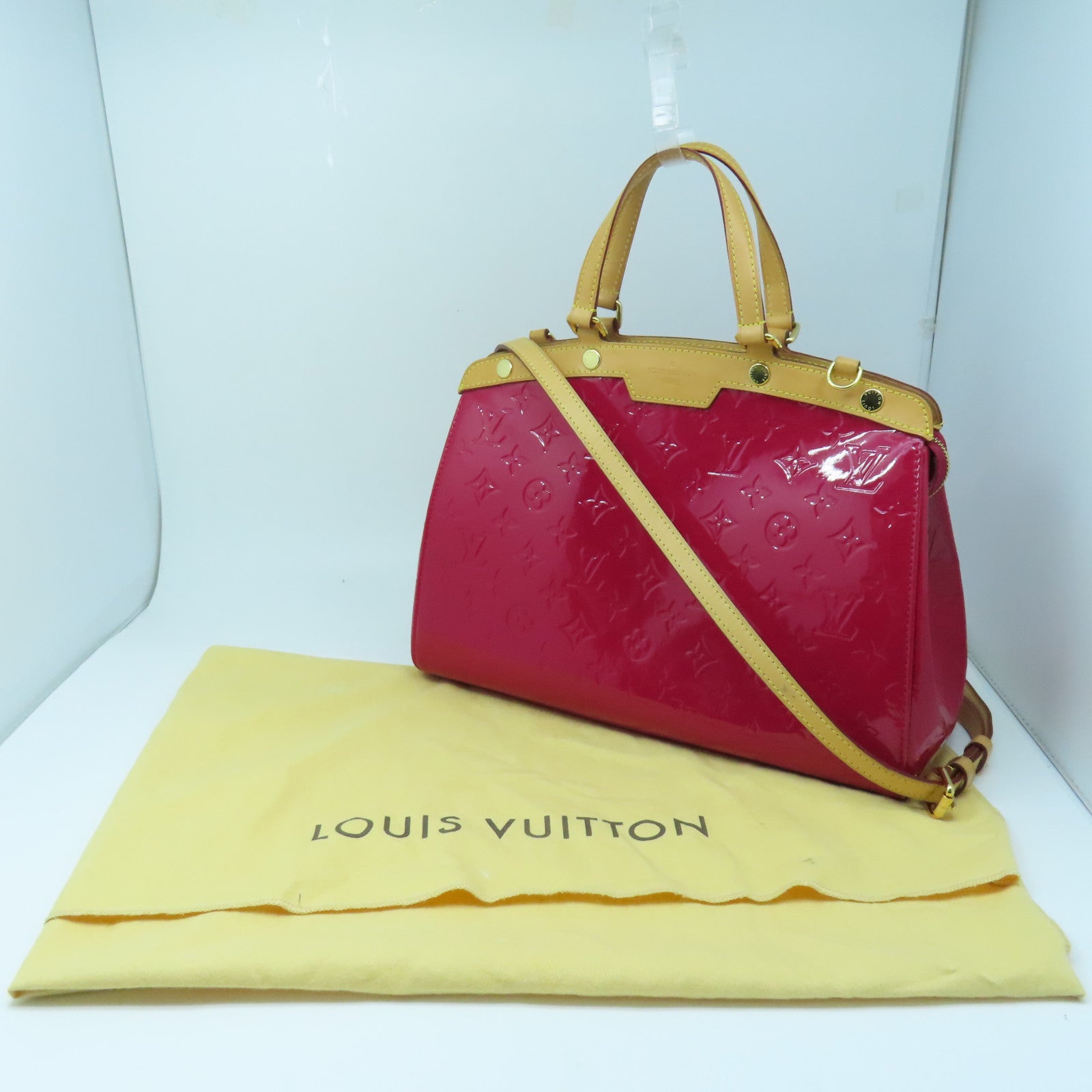 LOUIS VUITTON Monogram Vernis Brea MM gold buckle handle shoulder bag red
