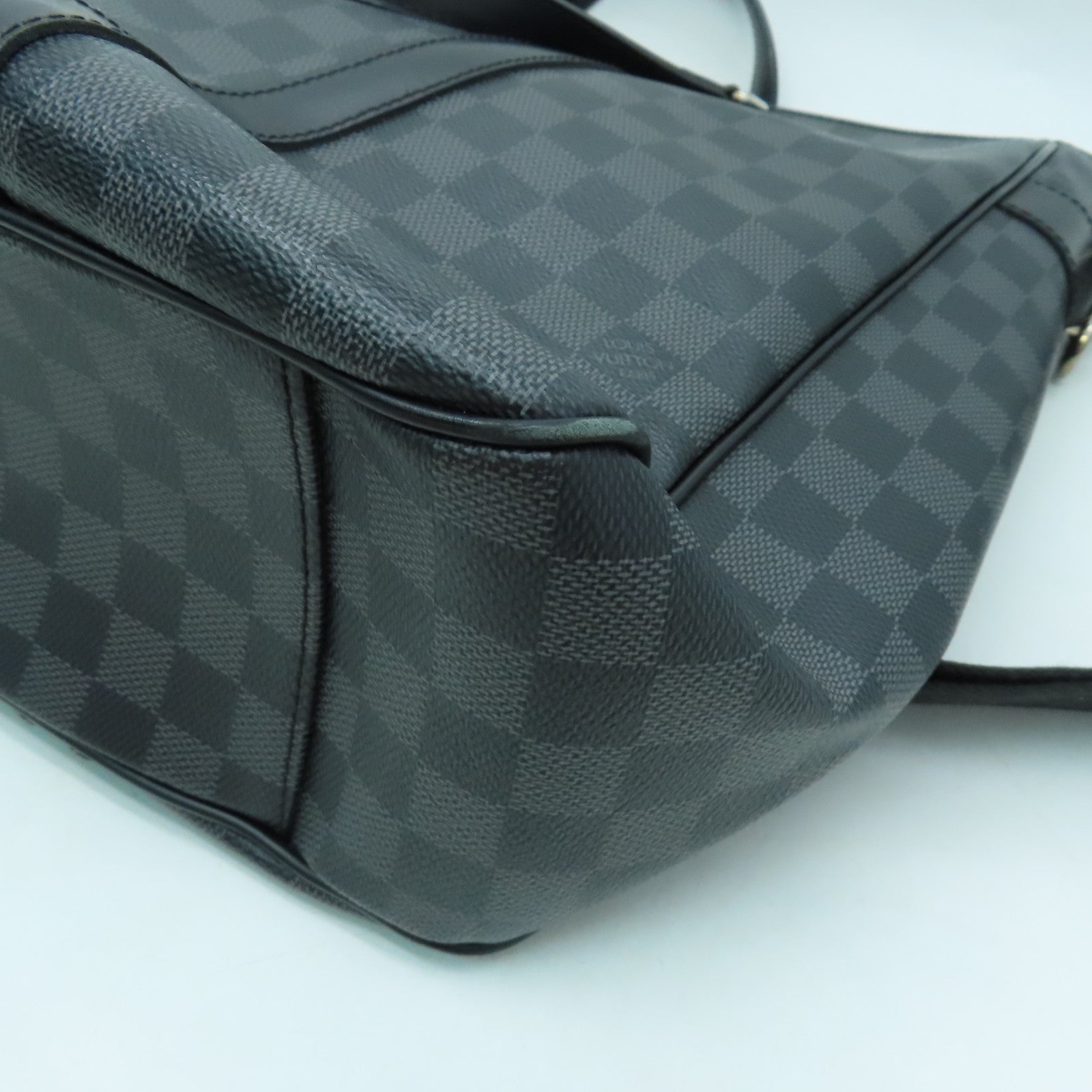 Louis Vuitton Tadao MM Damier Graphite N51192