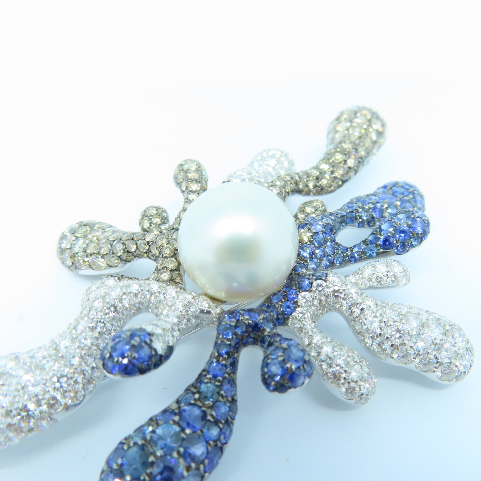 JEWELRY 【激減優惠】18K白金Sapphire Diamond Pearl Brooch 11.40ct藍寶石/27.19ct鑽石珍珠胸針