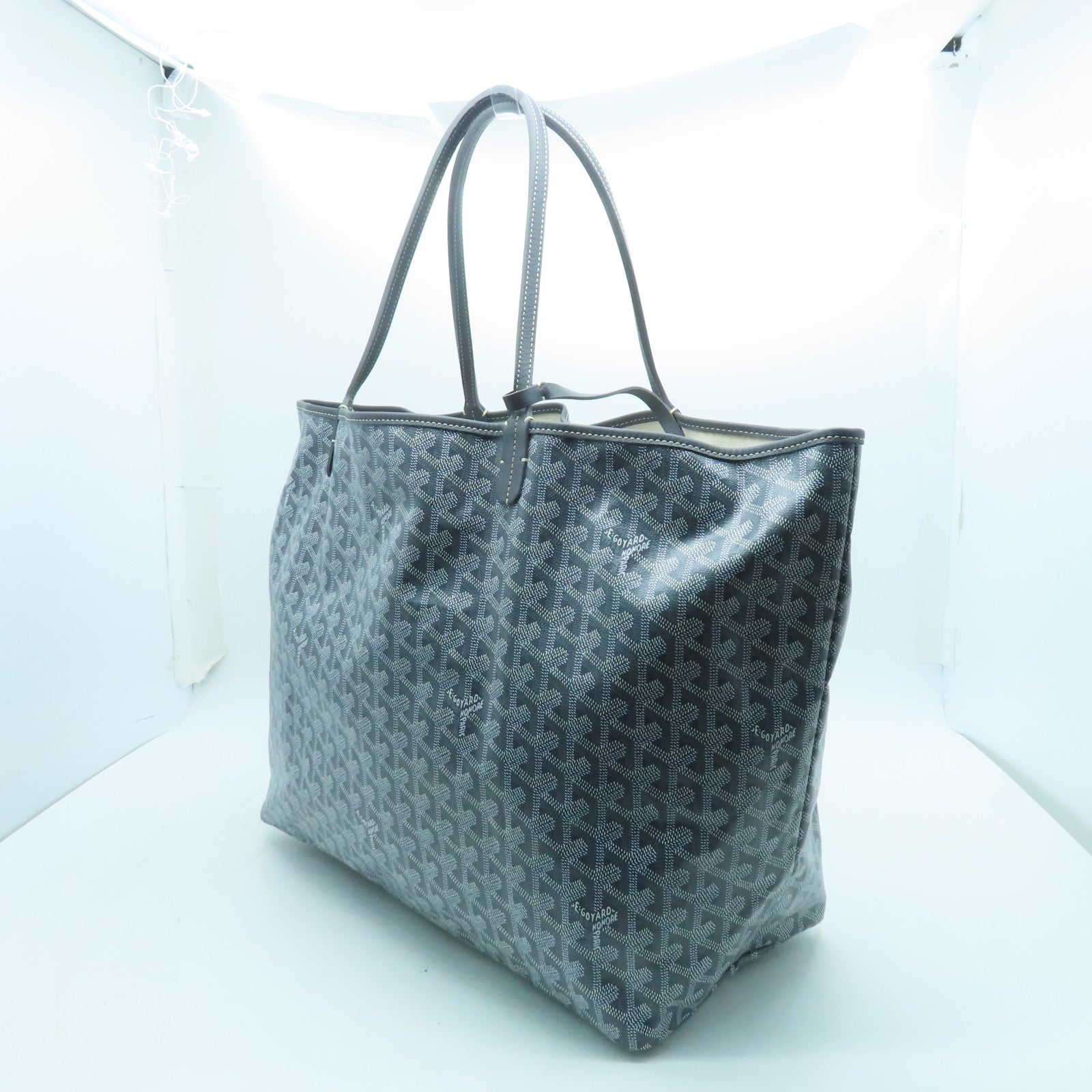 Goyard light grey best sale