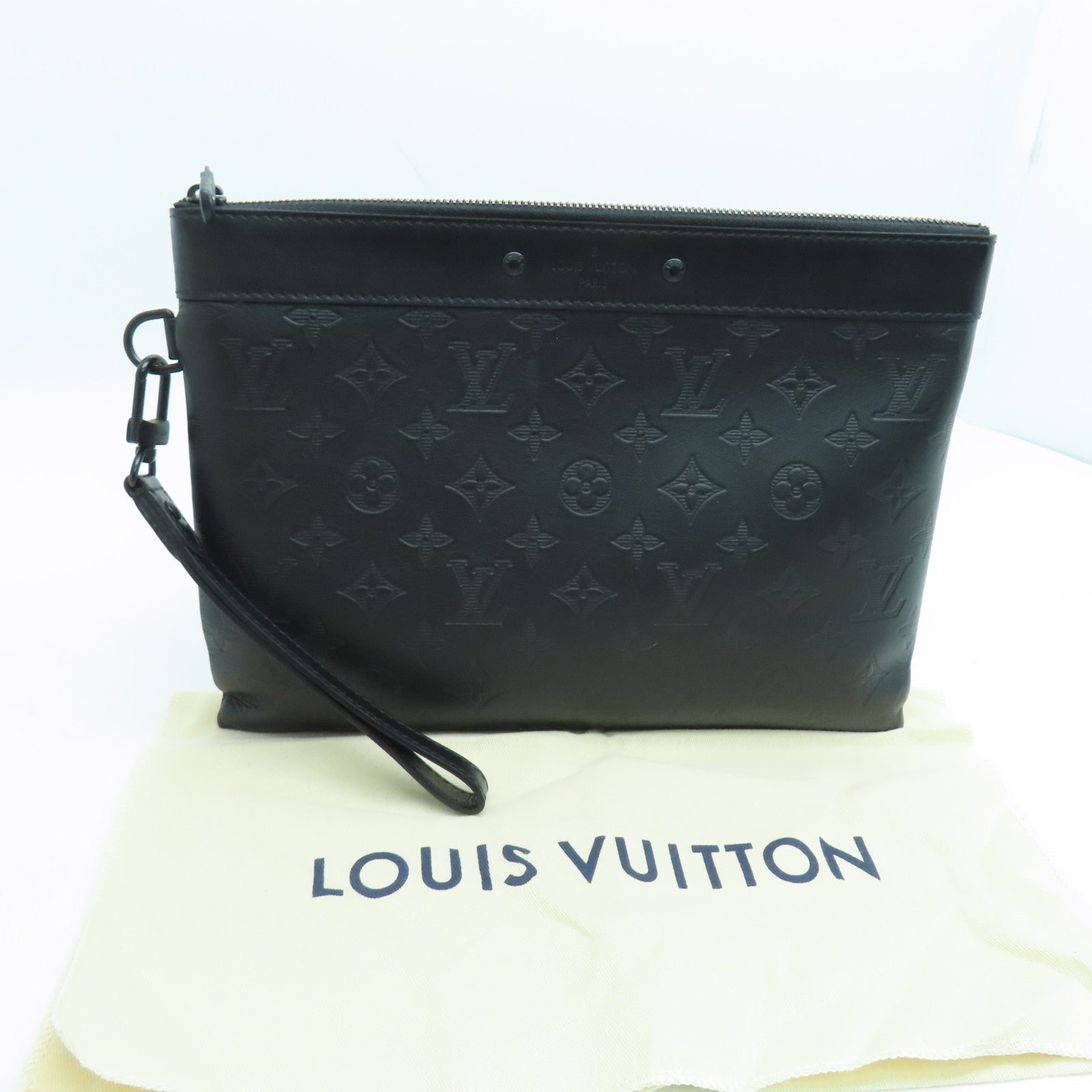 To-Go Pochette Monogram Shadow - Travel M81570