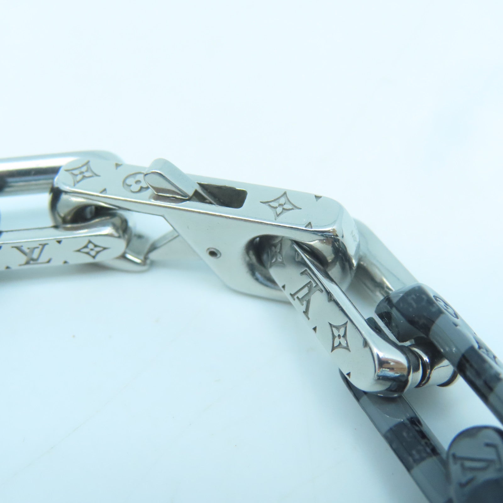 Louis Vuitton Silver Damier Chain Bracelet Silvery Multiple colors
