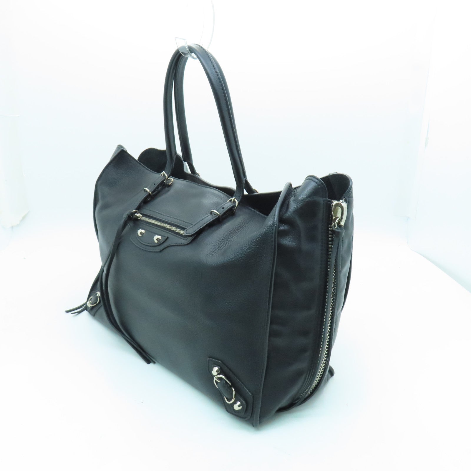 Balenciaga Papier A4 Leather Satchel (SHG-27904) – LuxeDH