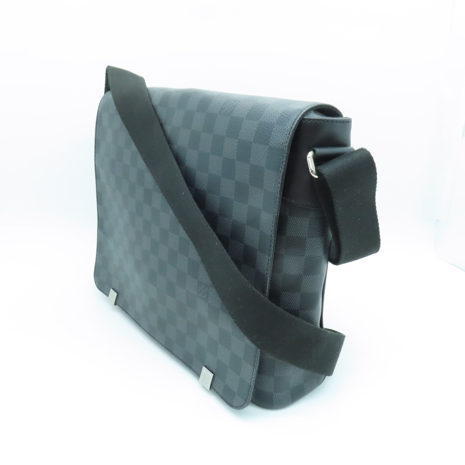 LOUIS VUITTON Damier Graphite District MM Silver Buckle Shoulder Bag  Black/Blue