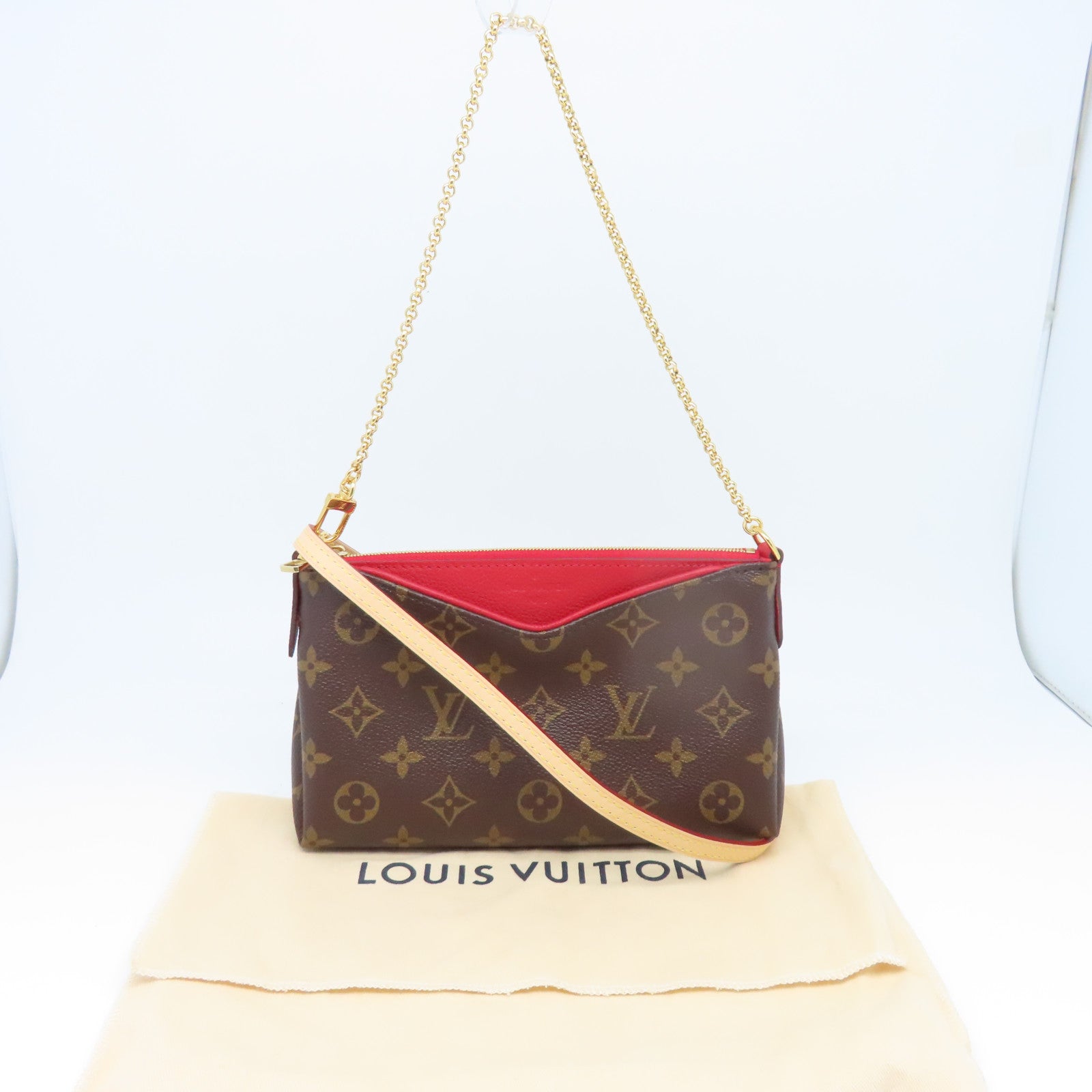 Louis vuitton 2025 monogram pallas clutch