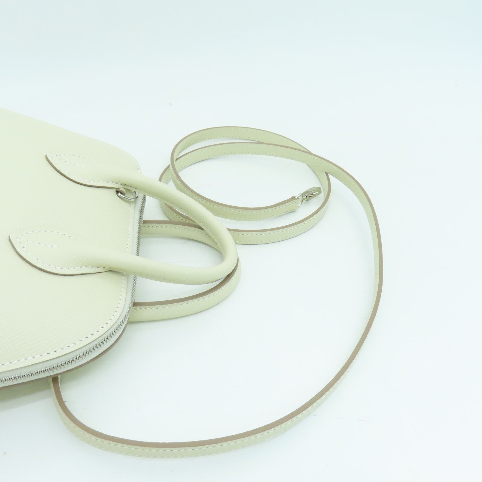 HERMES Epsom Leather Bolide On Wheel Silver Buckle Handle Shoulder Back  Dual-Purpose Bag Pencil White