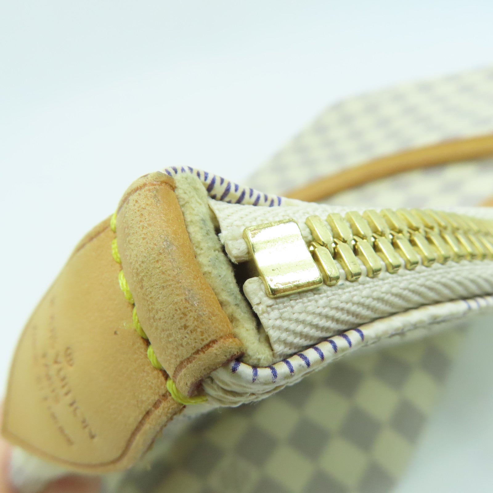 LOUIS VUITTON Damier Azur Saleya MM gold buckle handle bag beige – Brand  Off Hong Kong Online Store