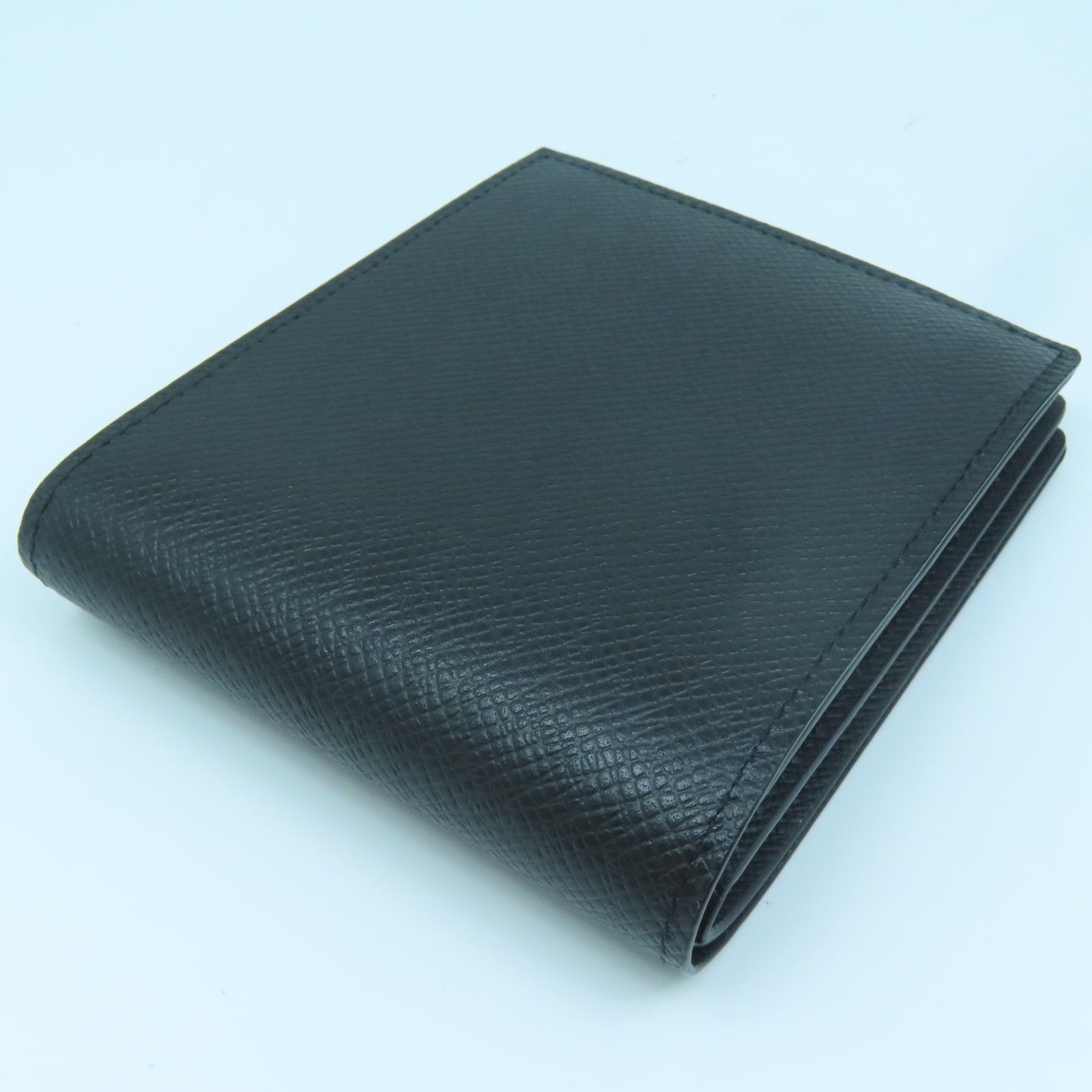 LOUIS VUITTON Taiga Amerigo Wallet Silver Buckle Wallet Black