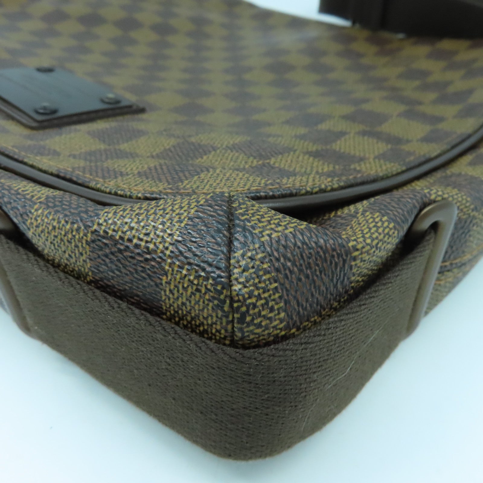 LOUIS VUITTON Damier Brooklyn MM Gold Buckle Shoulder Bag Brown