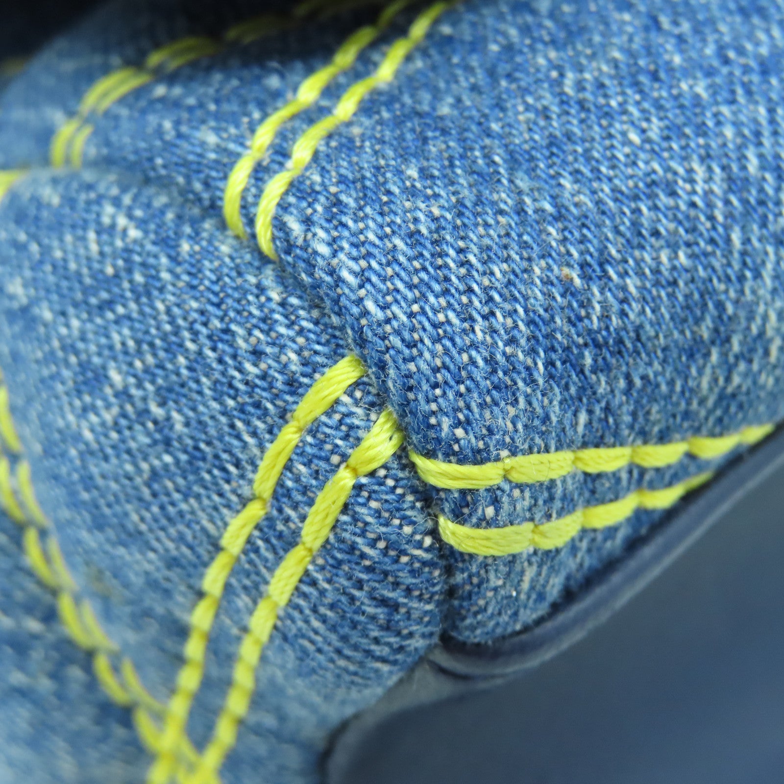 LOUIS VUITTON Lingge Damier Jeans ジgo-14 PM Shoulder Bag Gold Buckle Chain  Belt Shoulder Bag Blue