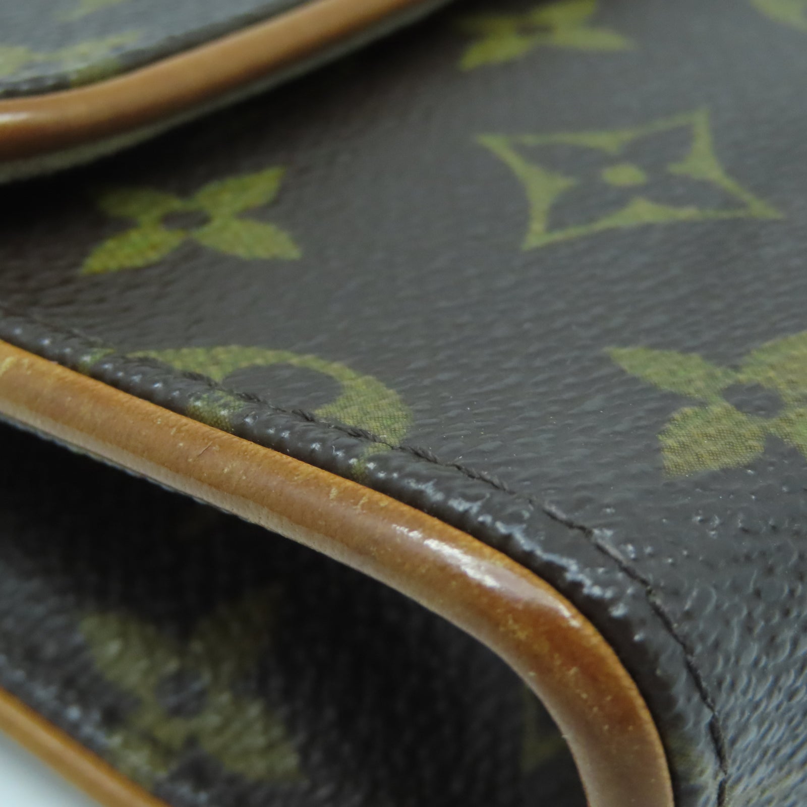 LOUIS VUITTON Monogram Pochette Florentine Gold Buckle Belt Bag Brown –  Brand Off Hong Kong Online Store