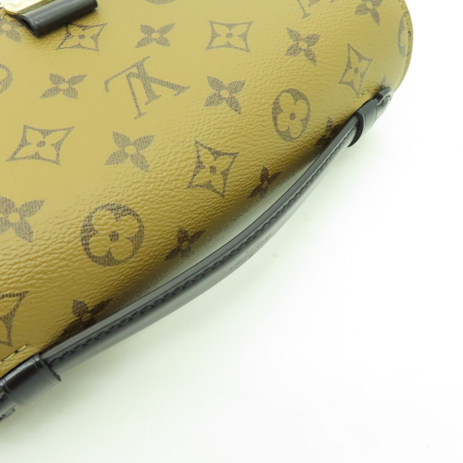 LOUIS VUITTON Epi/Monogram Reverse Pochette Metis Handle Shoulder Bag –  Brand Off Hong Kong Online Store