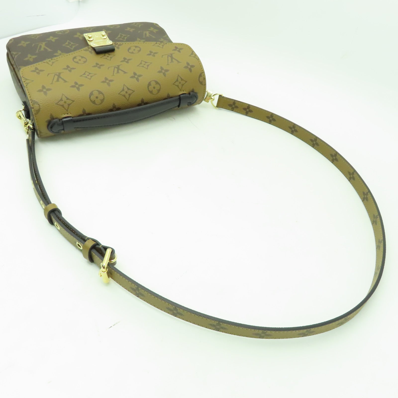 LOUIS VUITTON Epi/Monogram Reverse Pochette Metis Handle Shoulder Bag –  Brand Off Hong Kong Online Store