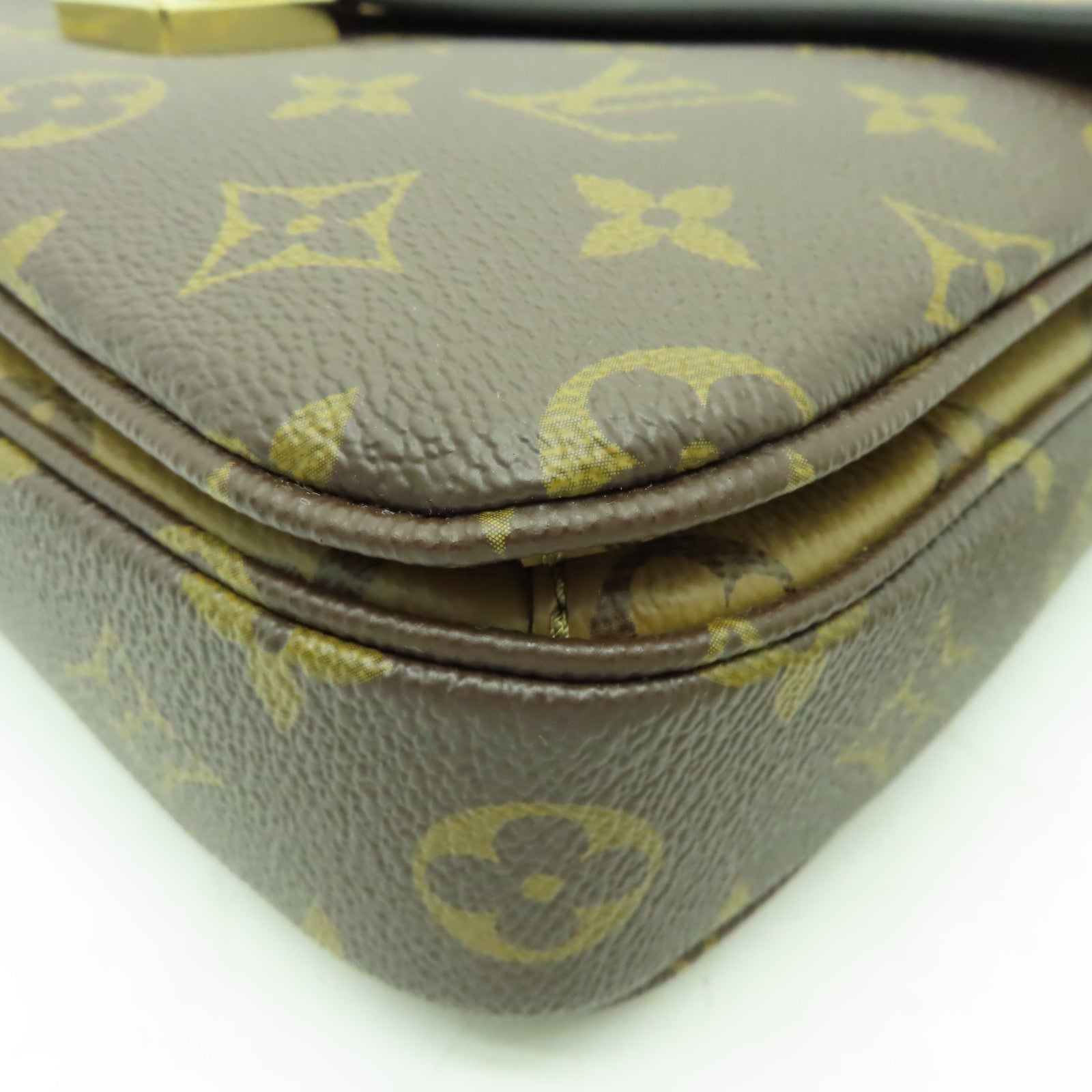 LOUIS VUITTON Epi/Monogram Reverse Pochette Metis Handle Shoulder Bag –  Brand Off Hong Kong Online Store