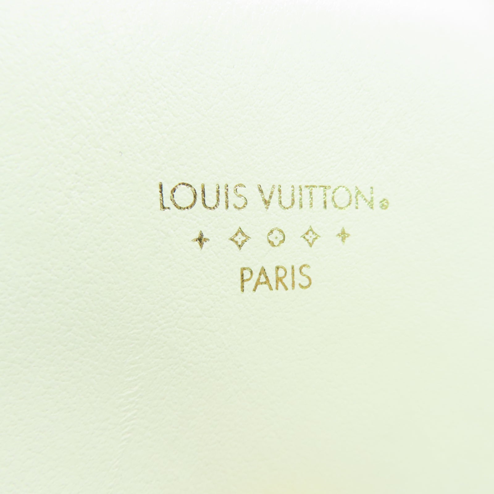 Louis Vuitton, Bolso de hombro Pont 9 Creme, fina piel d…