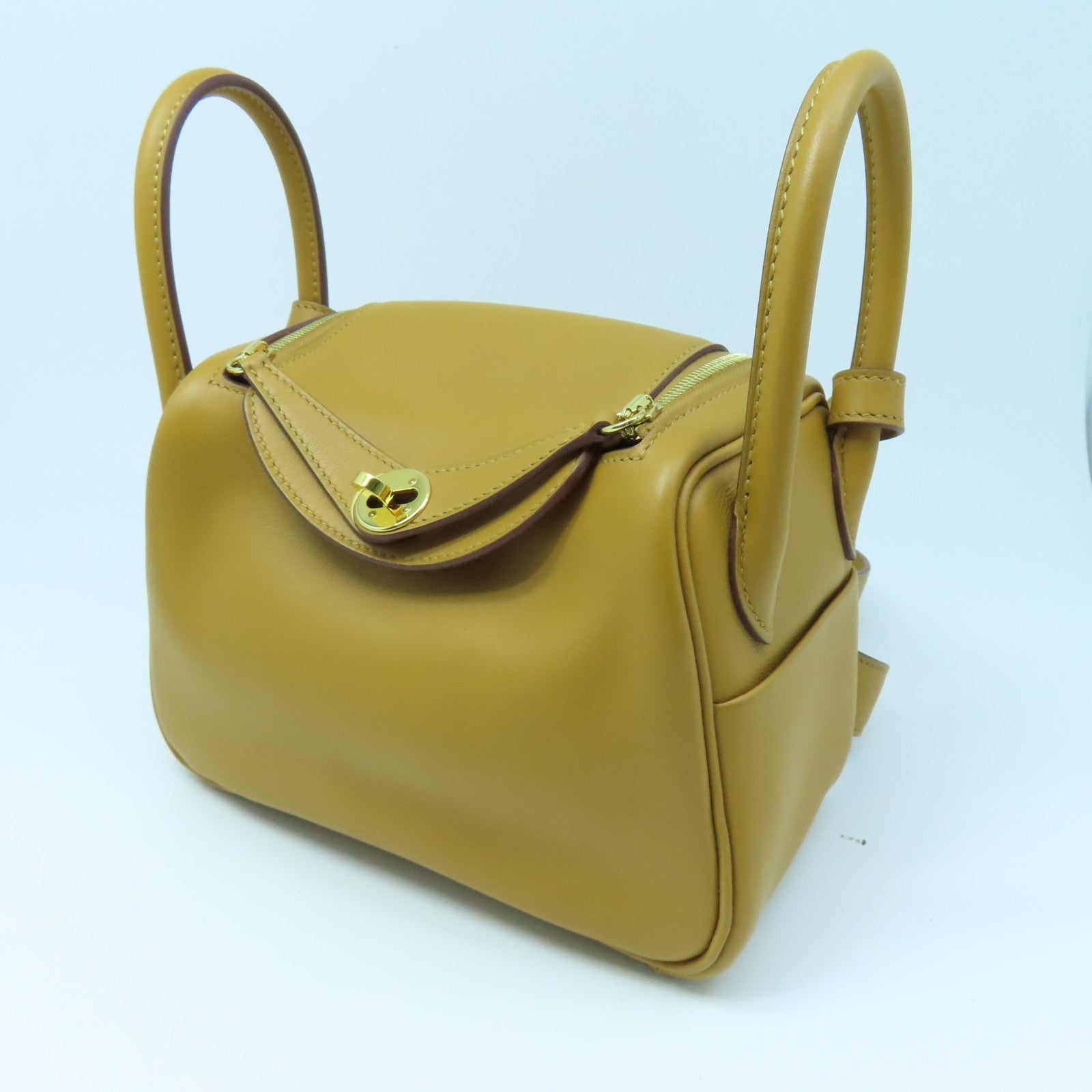 HERMES Swift Leather Mini Lindy Gold Buckle Handle Shoulder Bag Sesame –  Brand Off Hong Kong Online Store