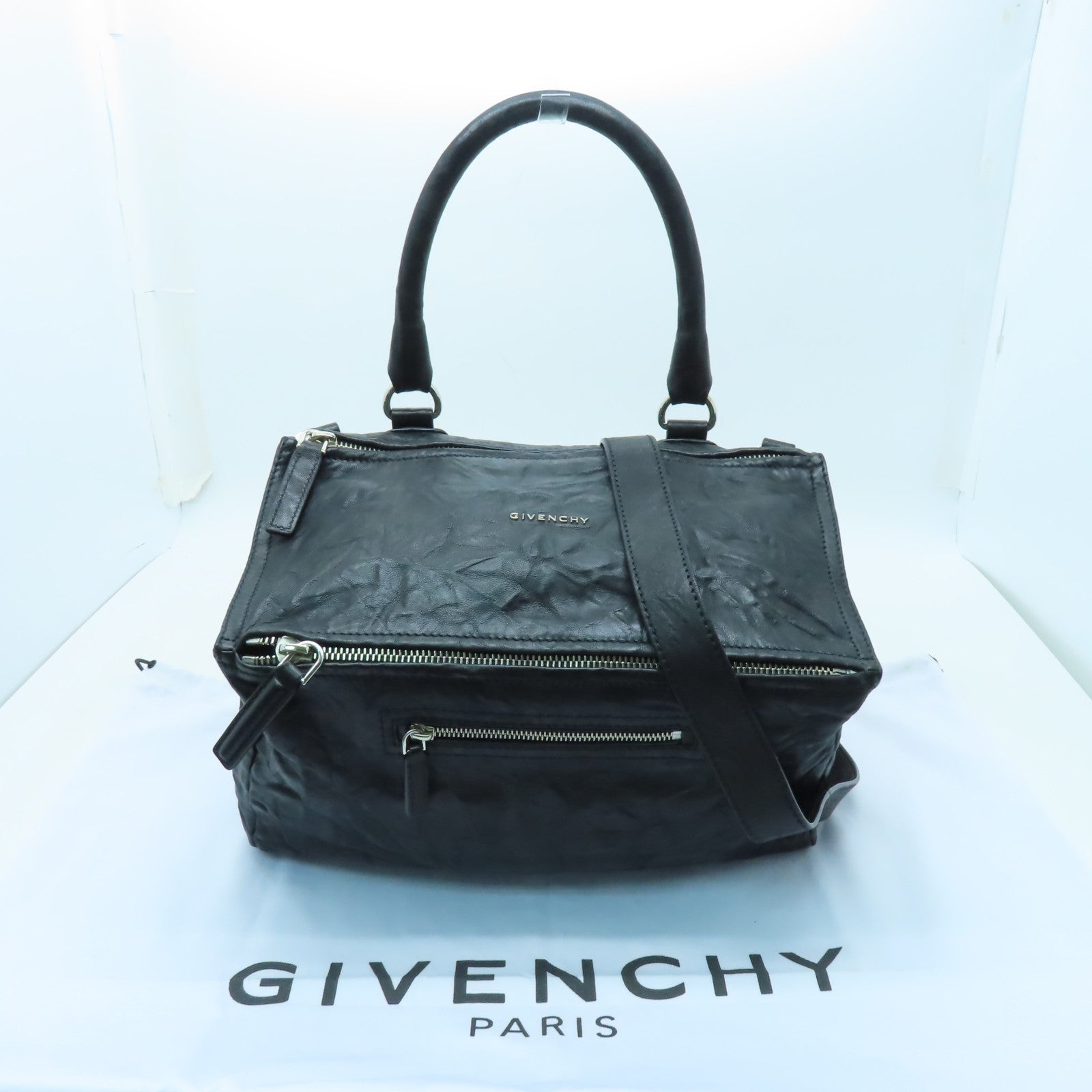 GIVENCHY 【激減優惠】牛皮皮革Pandora銀扣手挽肩背兩用袋黑色