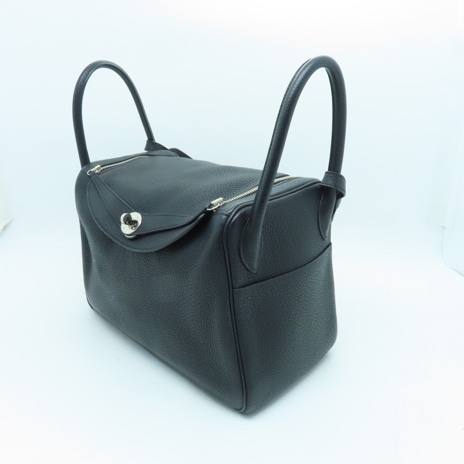 Hermes Black Taurillon Clemence Leather Lindy 30 Bag Hermes